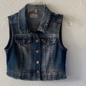 Mudd women’s Denim Vest with Button Details size medium